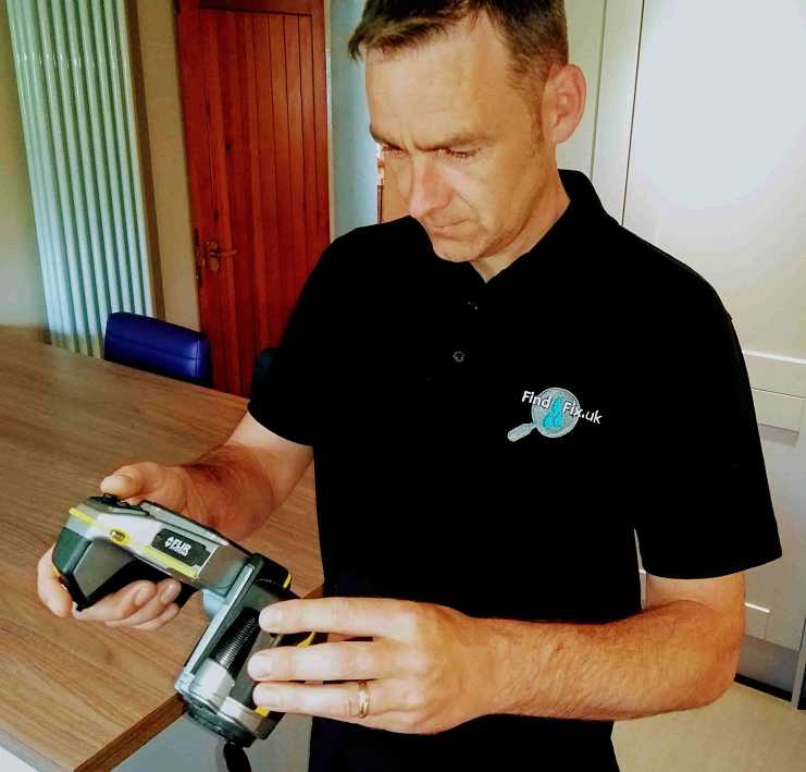 Diagnosis of moisture or water ingress via assessing the areas within your home.